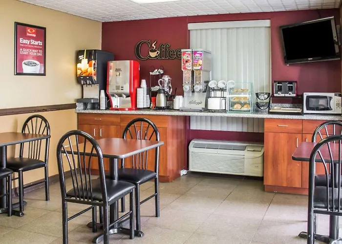 Econo Hotel
