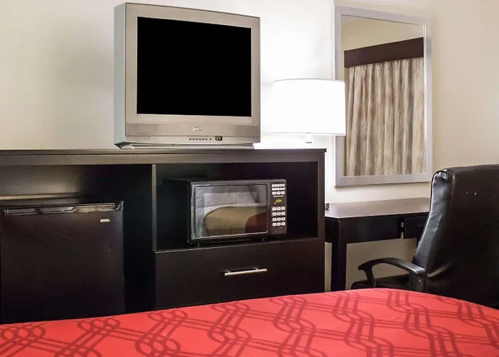 Econo Hotel