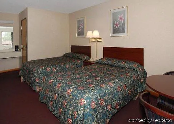 Econo Hotel 2*